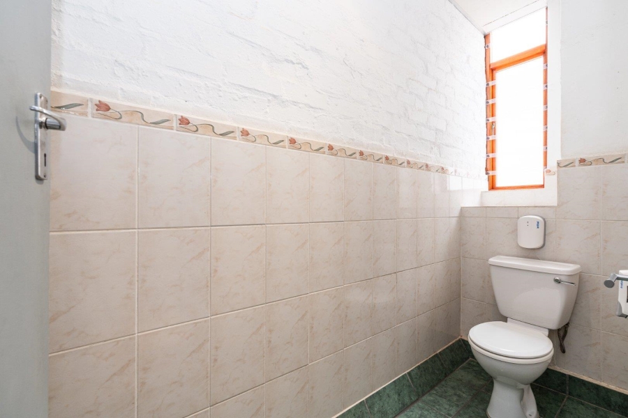 To Let commercial Property for Rent in Bo Kaap Western Cape